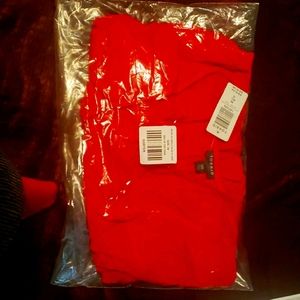 TORRID red gauze crinkle top 00 M/L